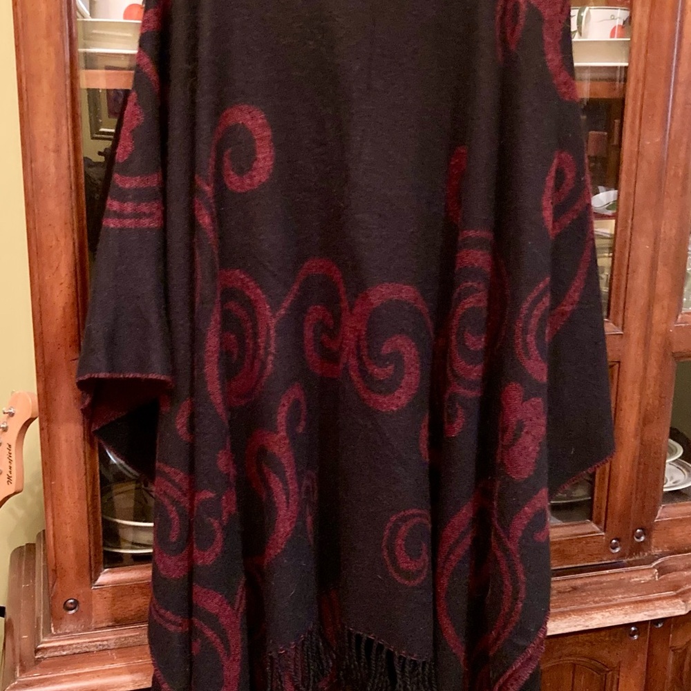Black and Red Swirl Pattern Poncho